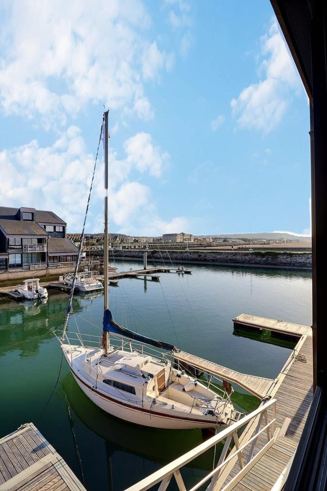 Sublime Apartment Facing The Port & Planches Deauville Esterno foto