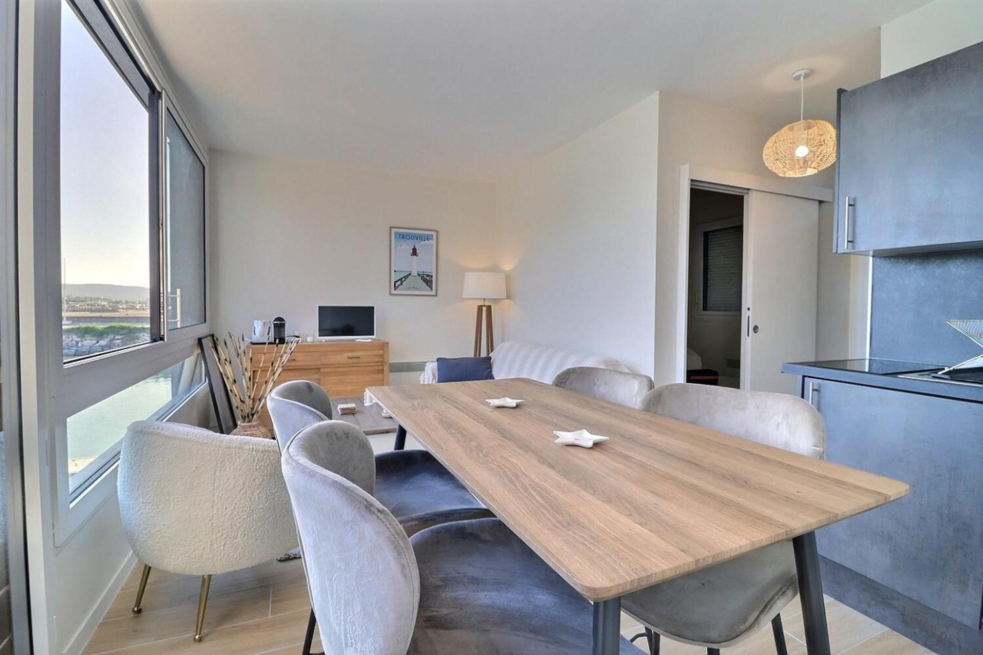 Sublime Apartment Facing The Port & Planches Deauville Esterno foto