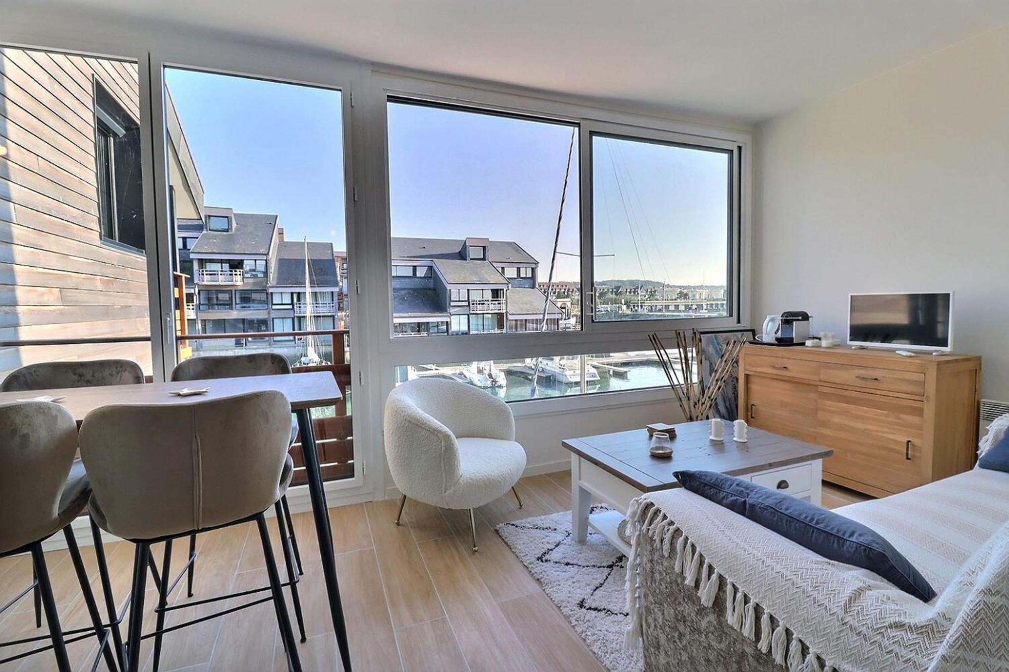 Sublime Apartment Facing The Port & Planches Deauville Esterno foto